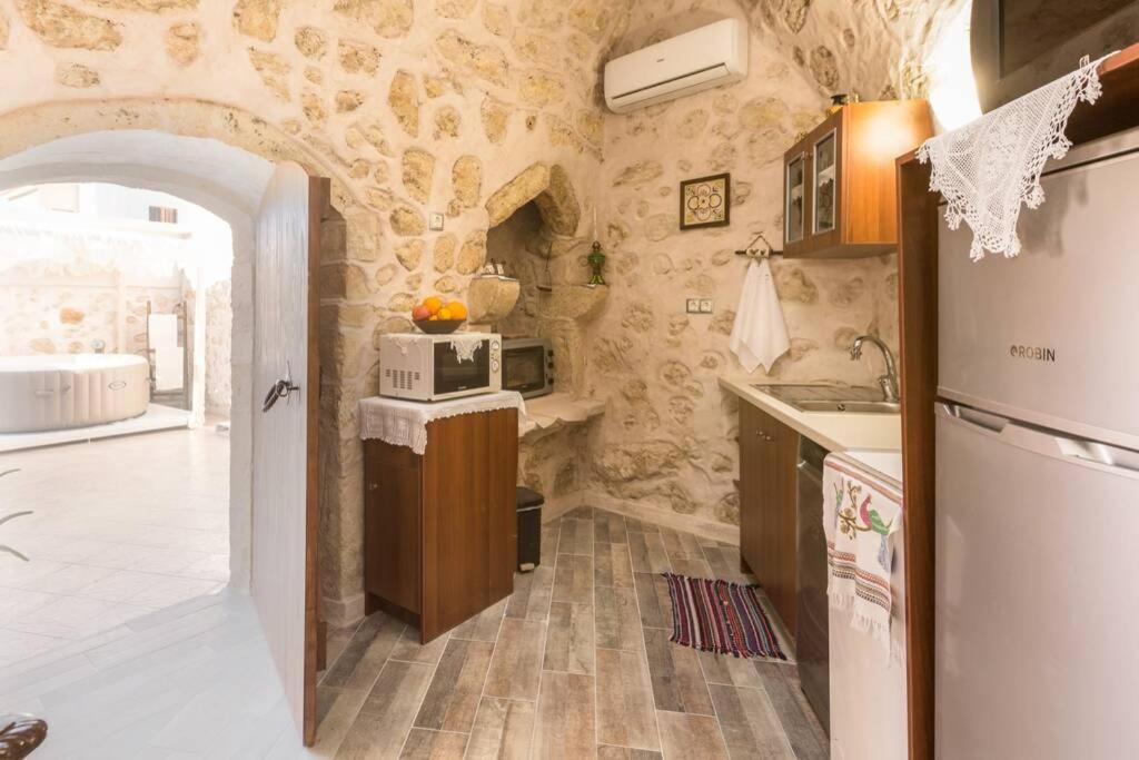 Tholos Home Khromonastirion Ngoại thất bức ảnh